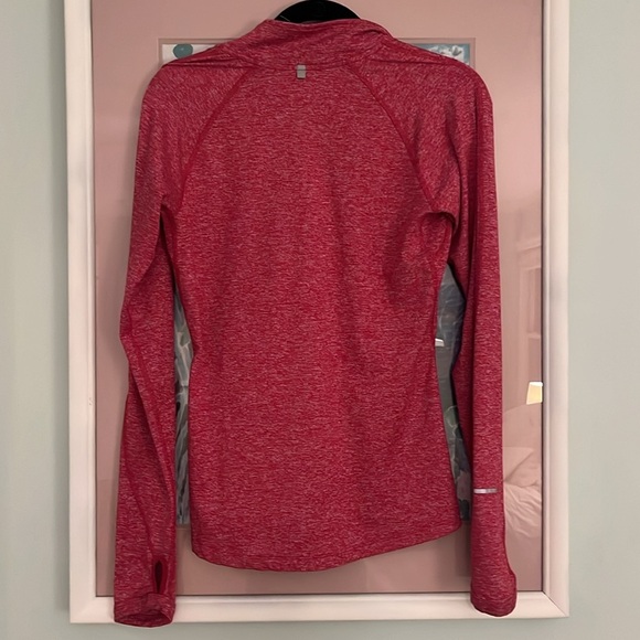 Nike Dri Fit pull over - Picture 5 of 5